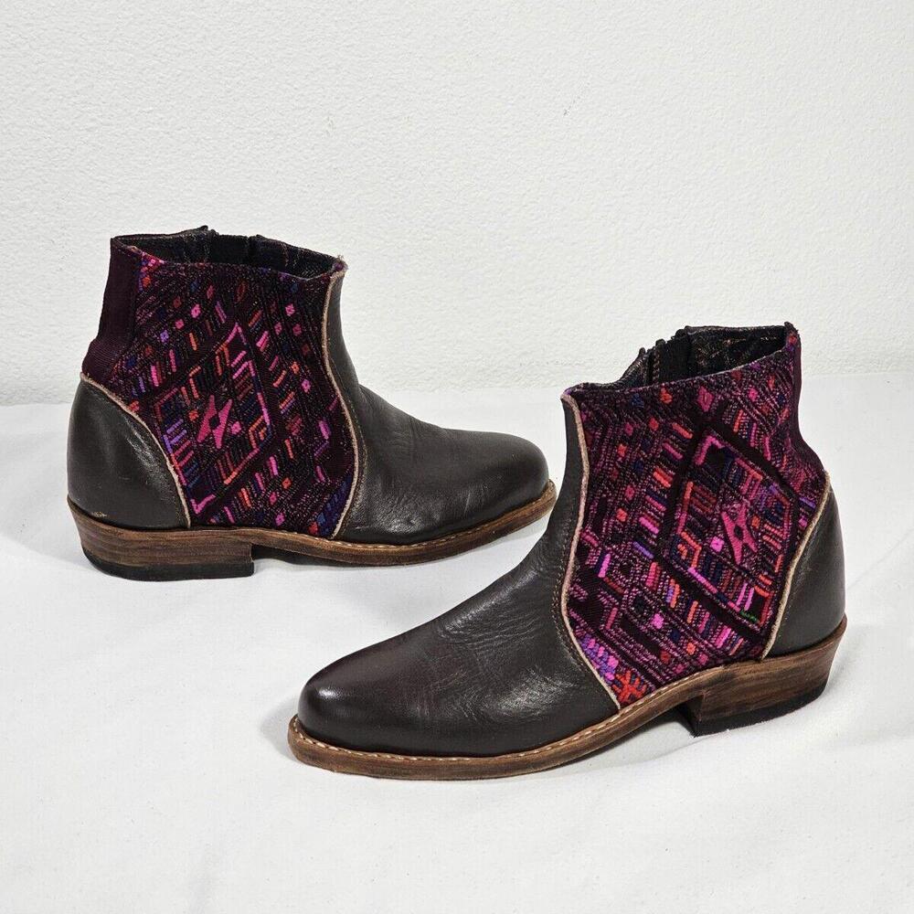 Vintage Lidog Leather & Embroidered Women's Size 8.5 Boots